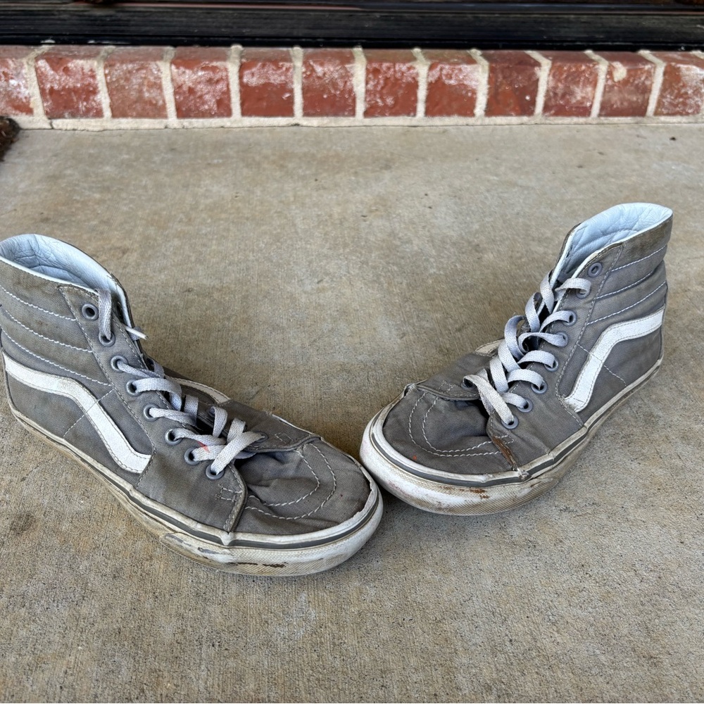 Women’s Gray Vans High-Top Sneakers - Picture 4 of 8